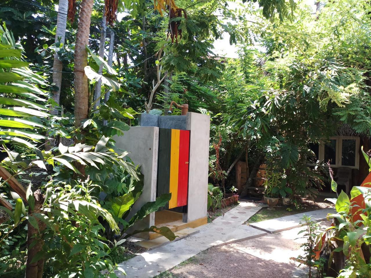 Chami'S Place Hikkaduwa Exterior photo